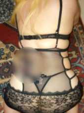 Ak  ciltli Sarı saçlı Samsun çiftlik Escort Maşa